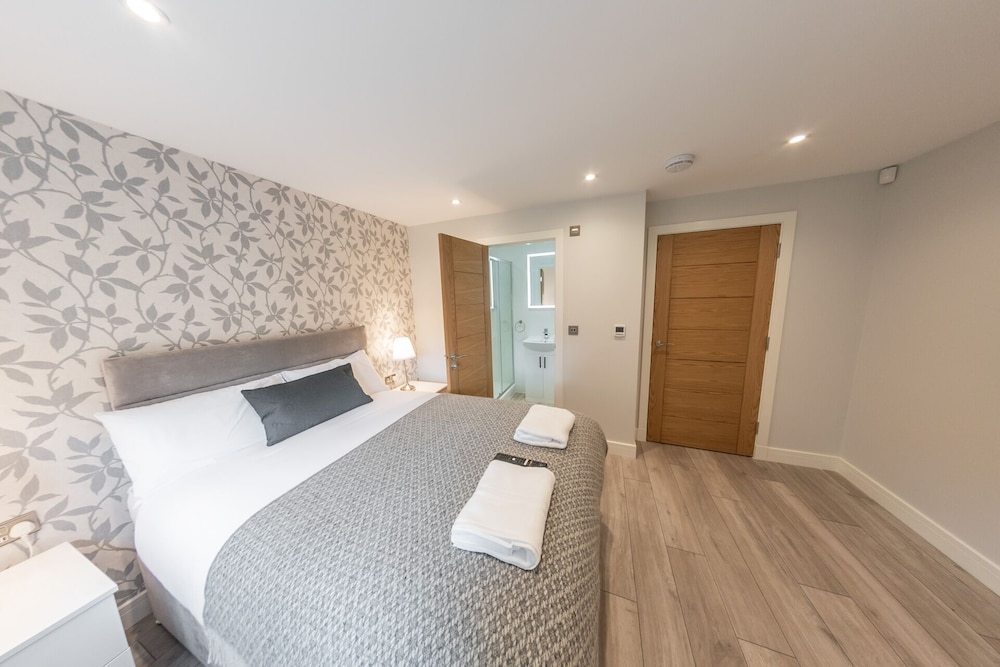 Ivory Lodge 22