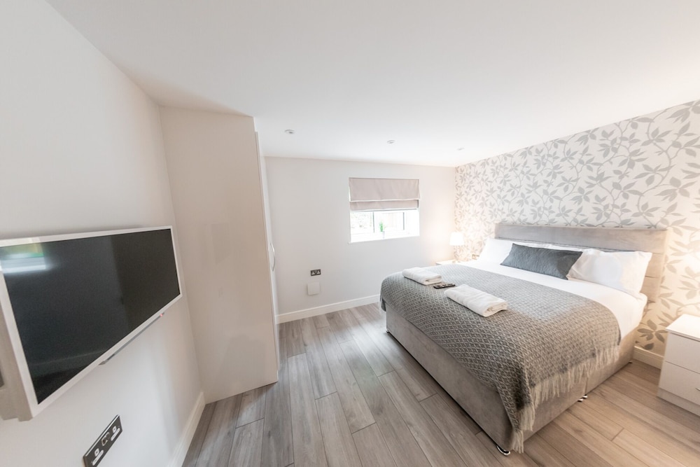 Ivory Lodge 20