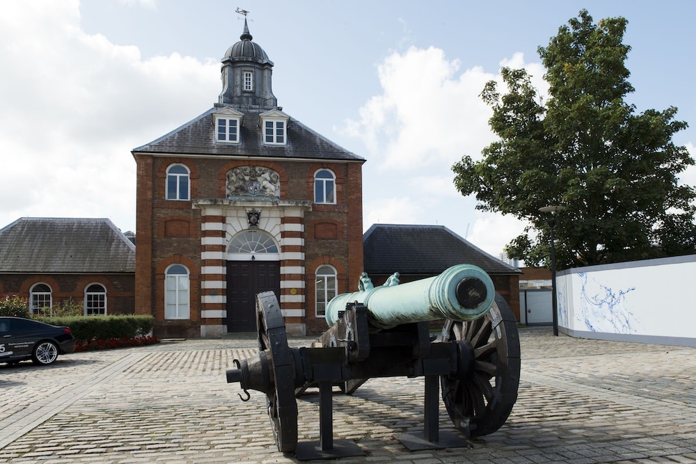 Premier Inn London Woolwich Royal Arsenal Hotel 22