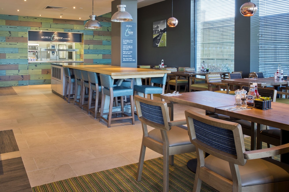 London Tolworth Hotel 8