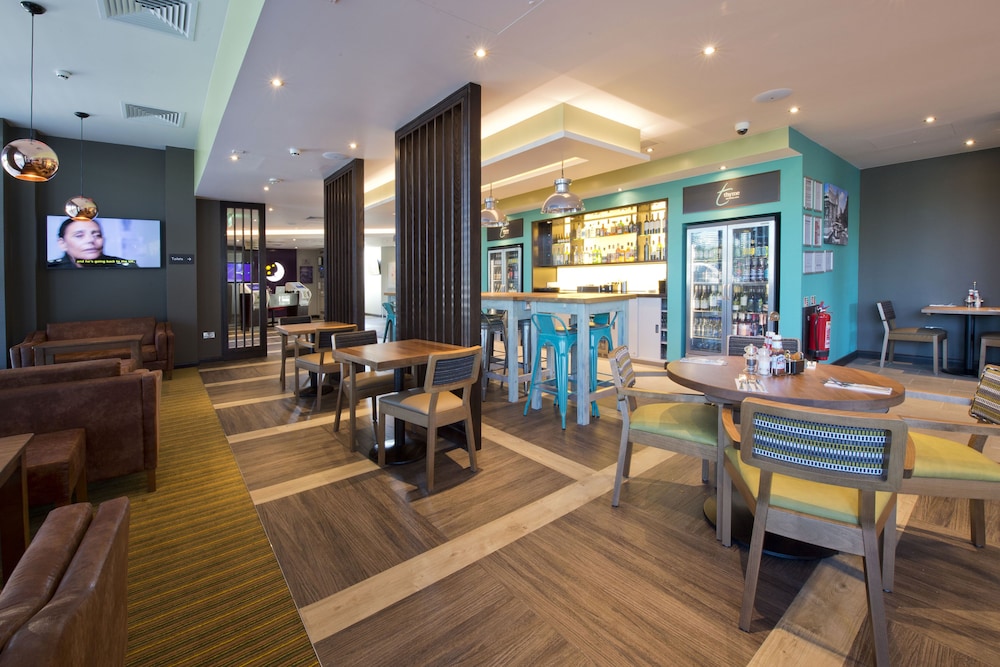 London Tolworth Hotel 10