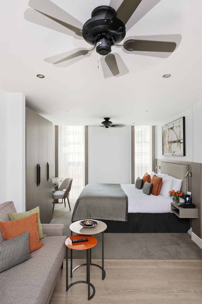 The Chronicle Supercity Aparthotels 8