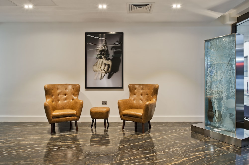 The Chronicle Supercity Aparthotels 3