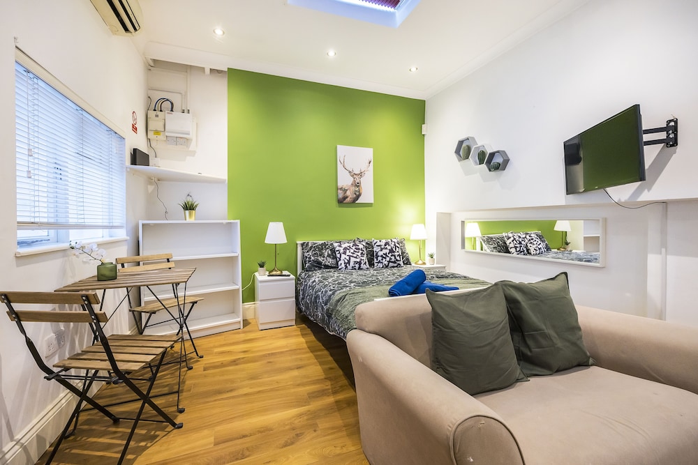 Verv Islington 10