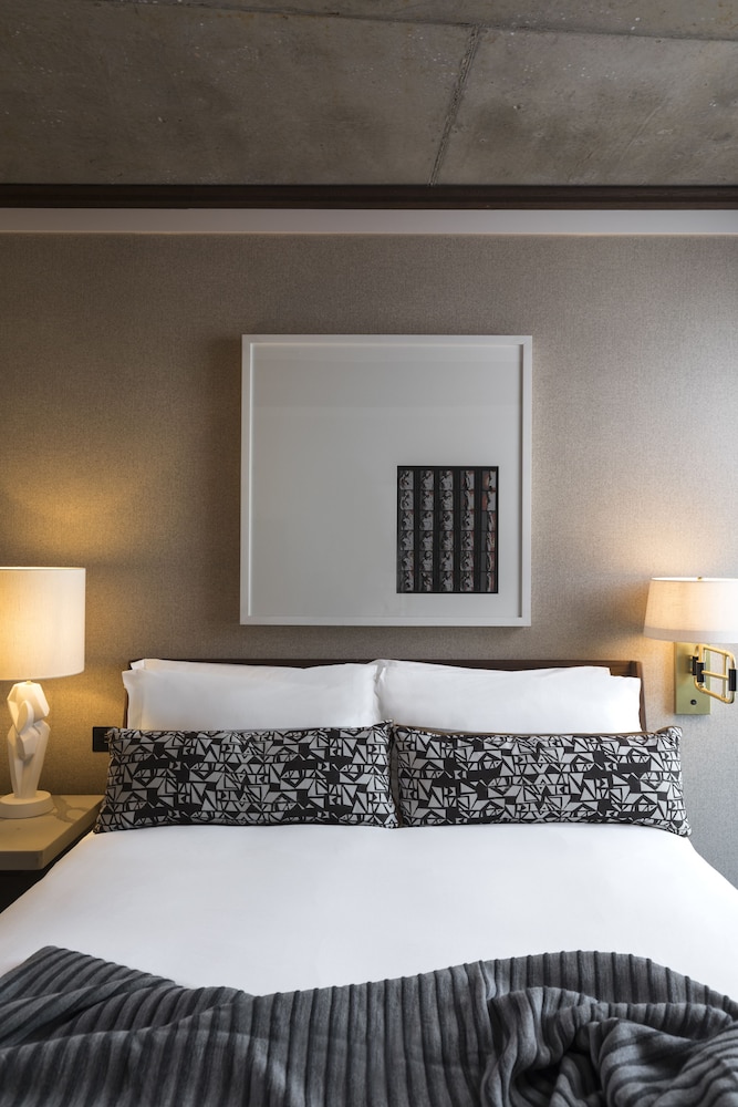 Bankside Hotel, Autograph Collection 12