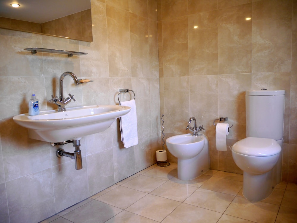 Goodenough Guesthouse 10