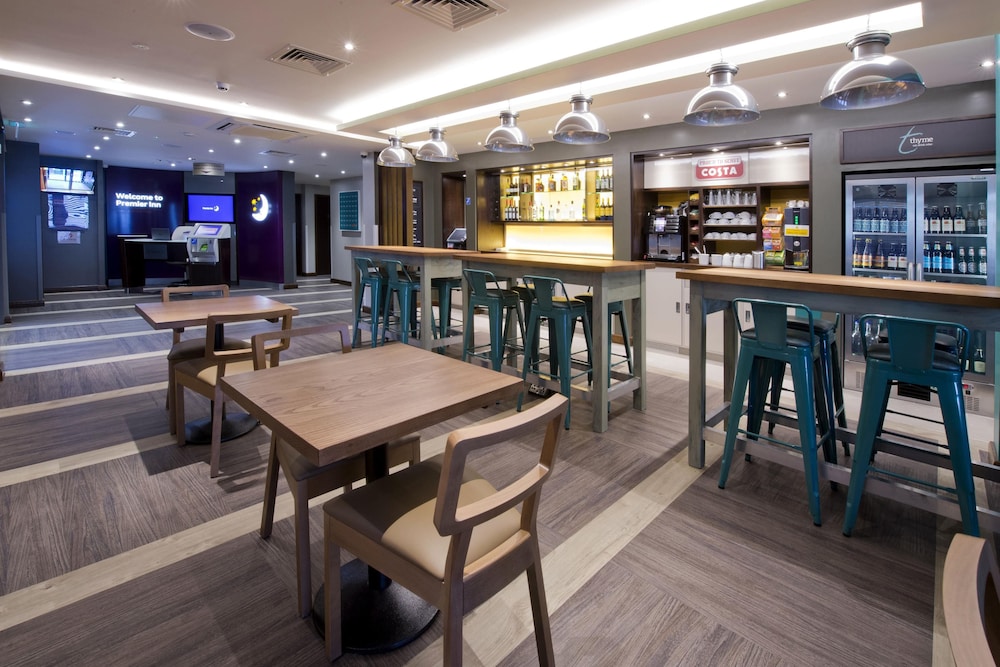 Premier Inn Letchworth Garden City 13