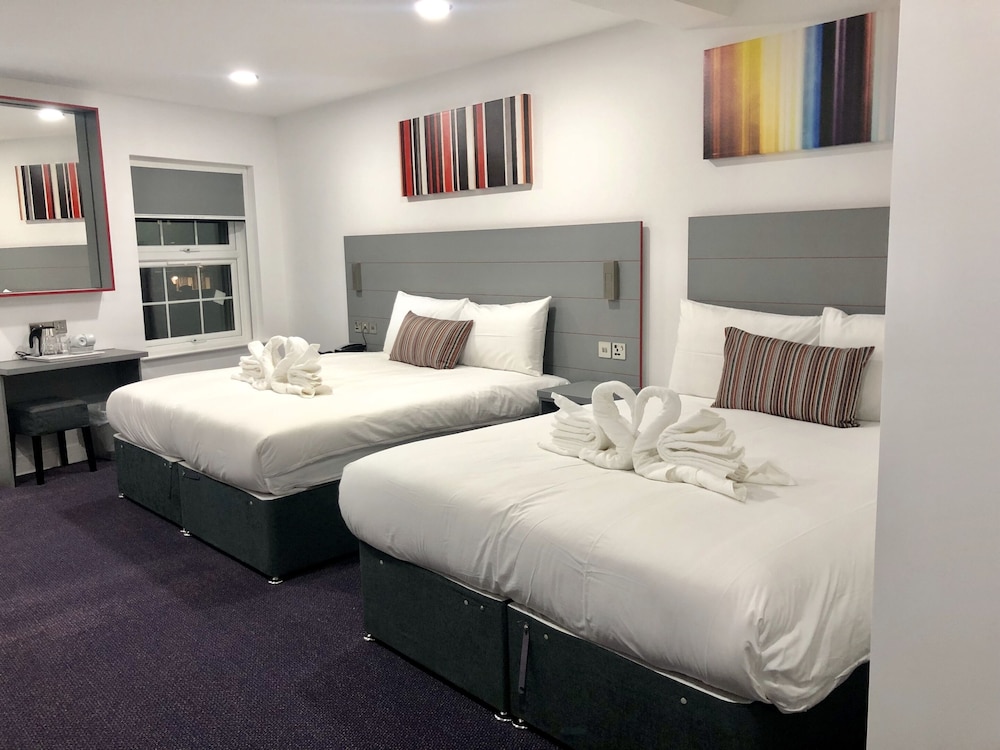 Ilford Hotel Goodmayes 7