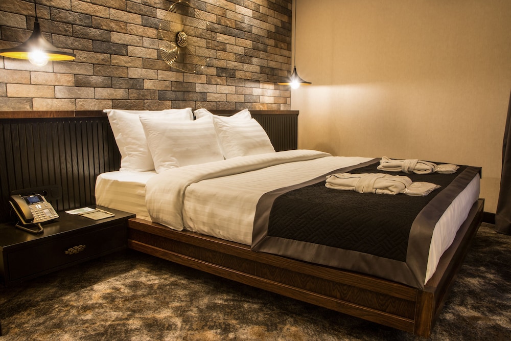 Adamo Hotel 12