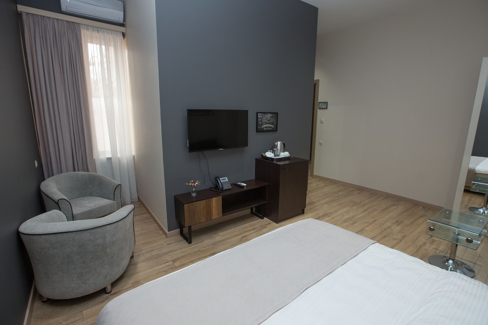 History Hotel Tbilisi 9