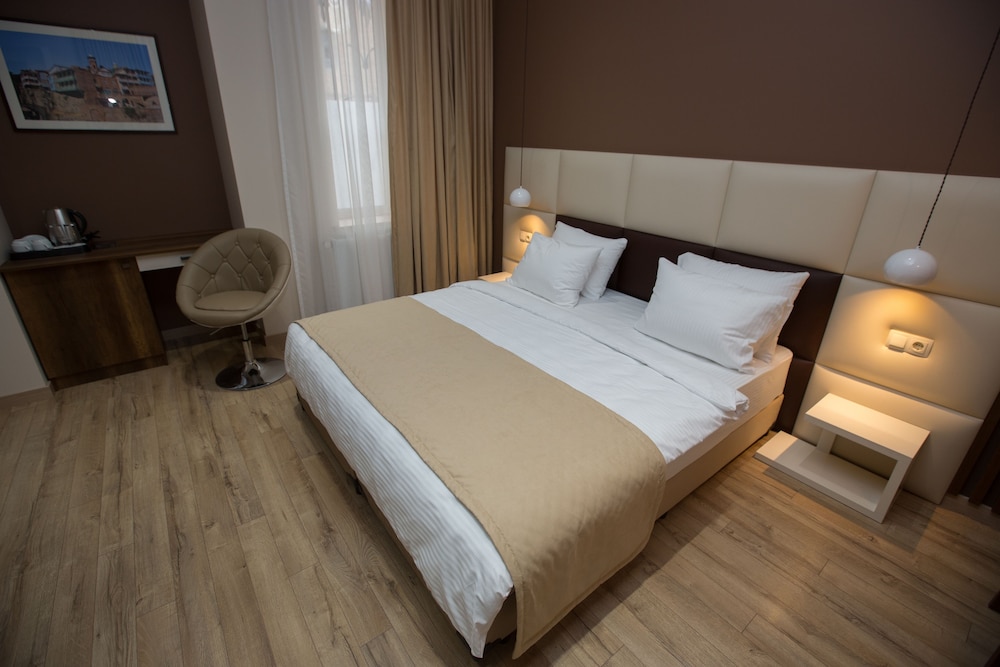 History Hotel Tbilisi 19