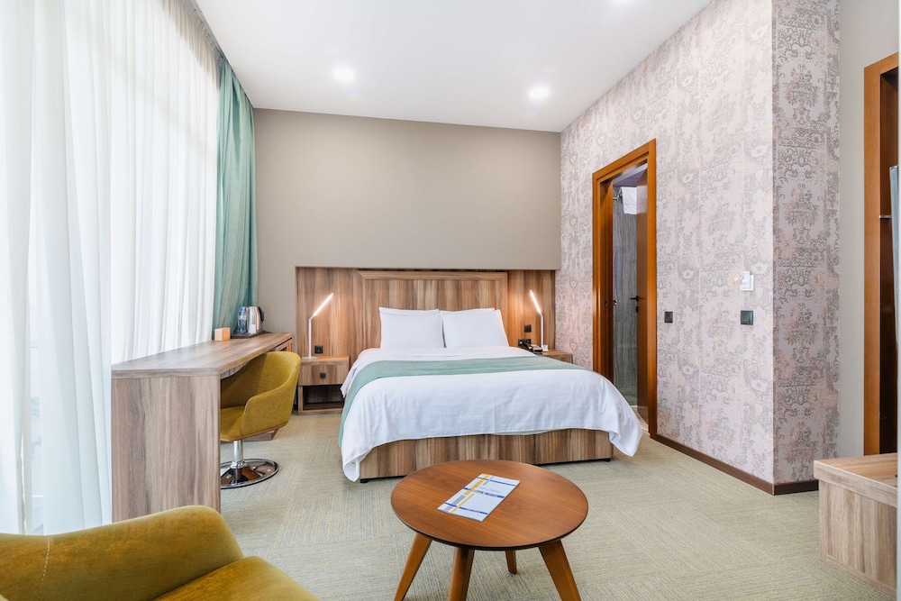 Best Western Hotel Tbilisi City Center 14