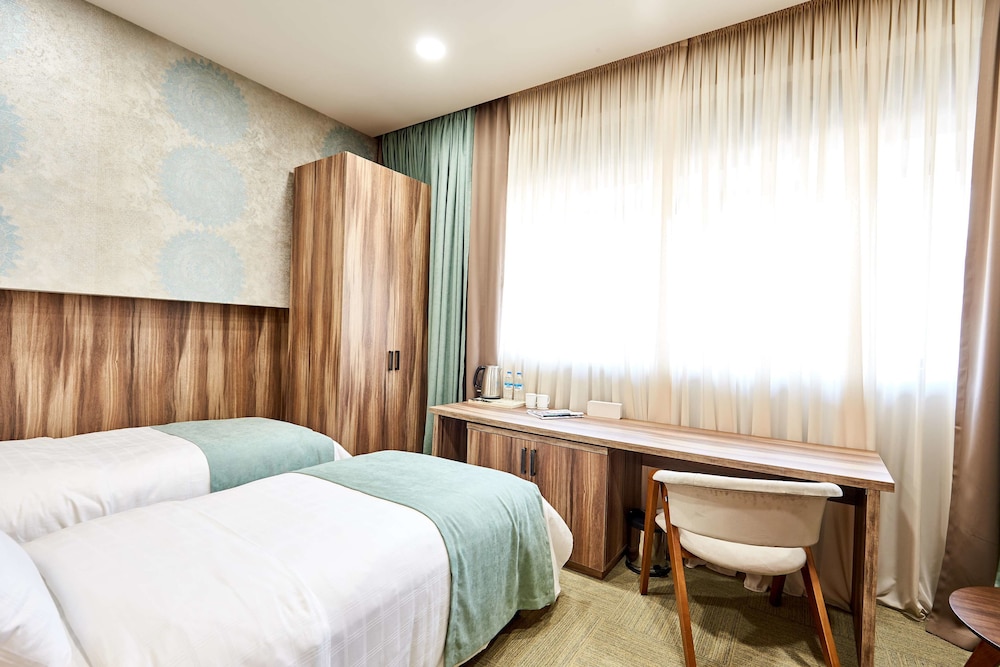 Best Western Hotel Tbilisi City Center 4