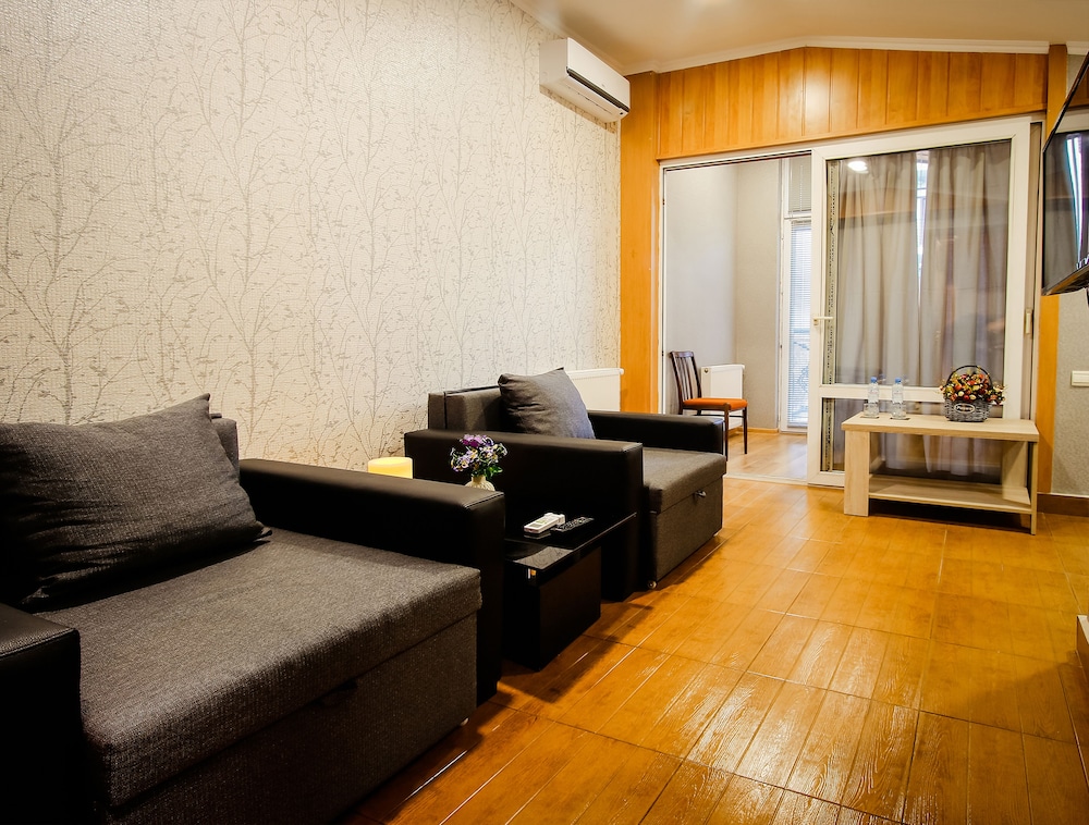 Hotel Toma's House 11