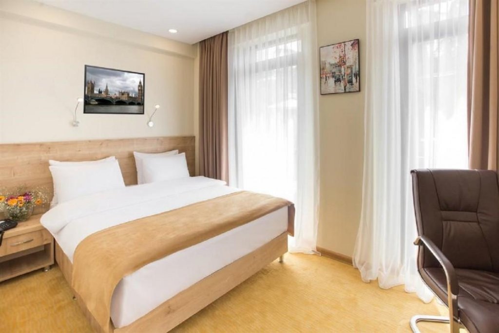 Atrium Boutique Hotel 5