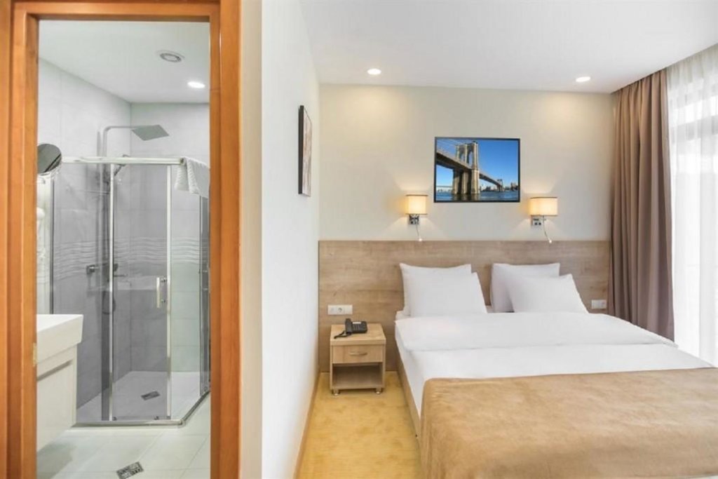 Atrium Boutique Hotel 4