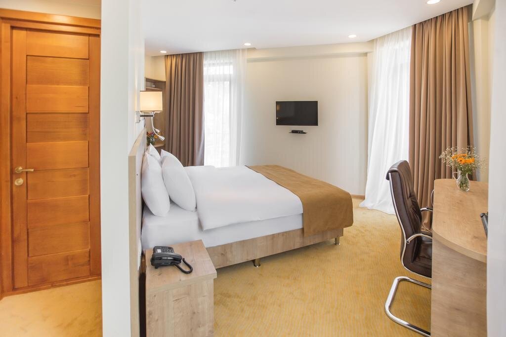 Atrium Boutique Hotel 8