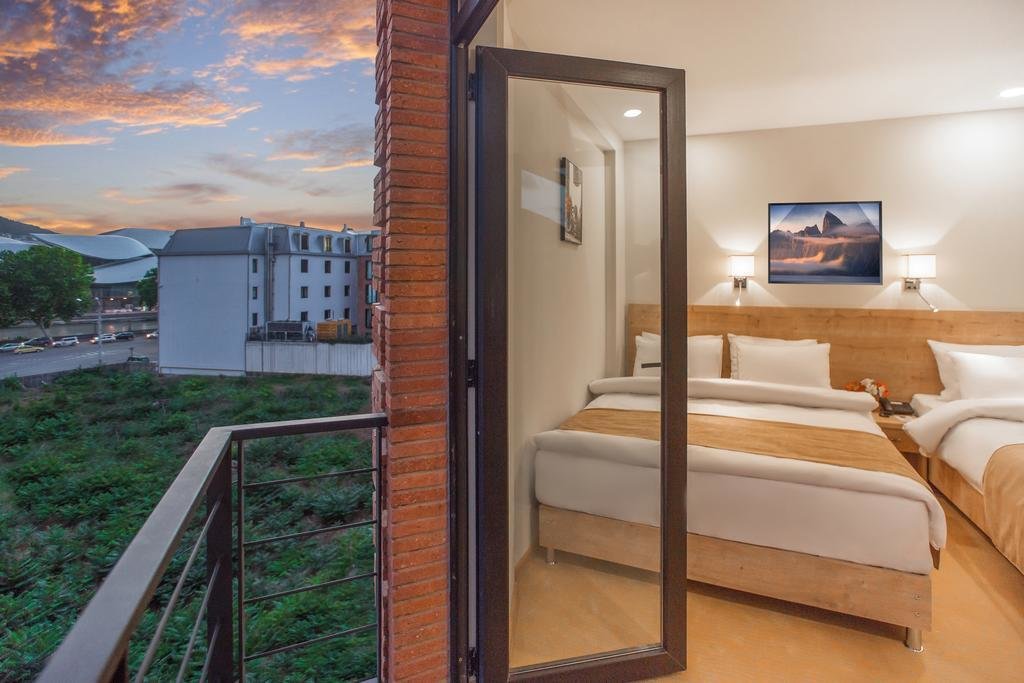 Atrium Boutique Hotel 2