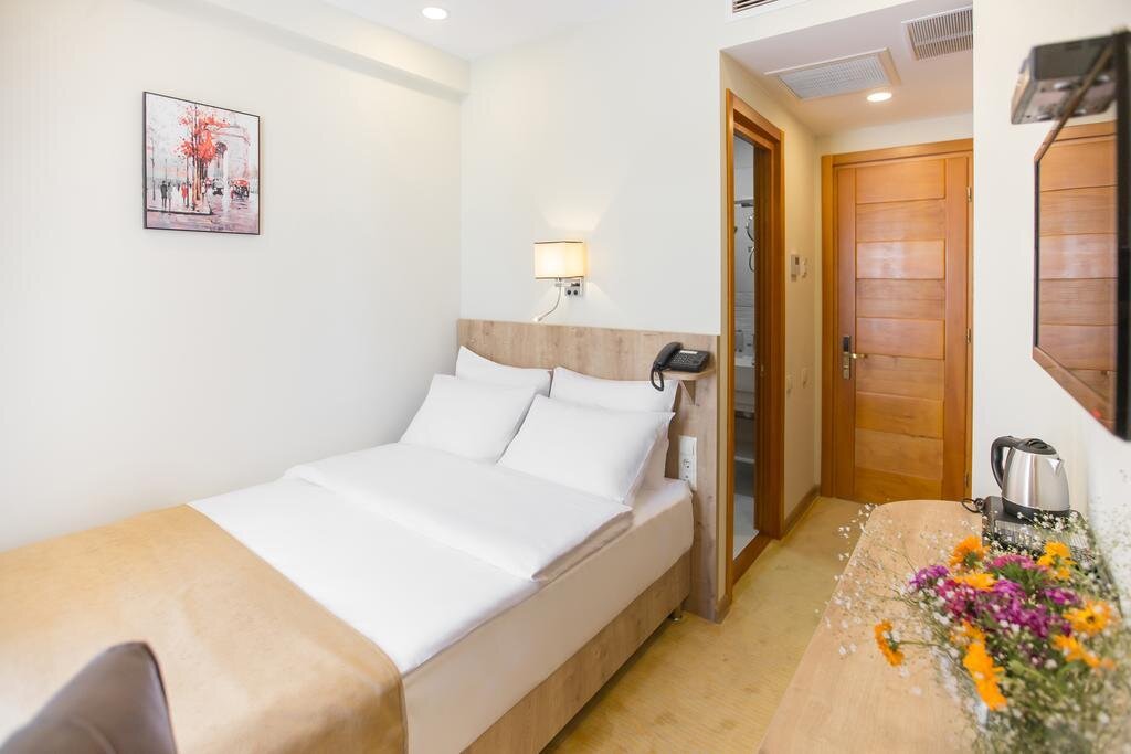 Atrium Boutique Hotel 10
