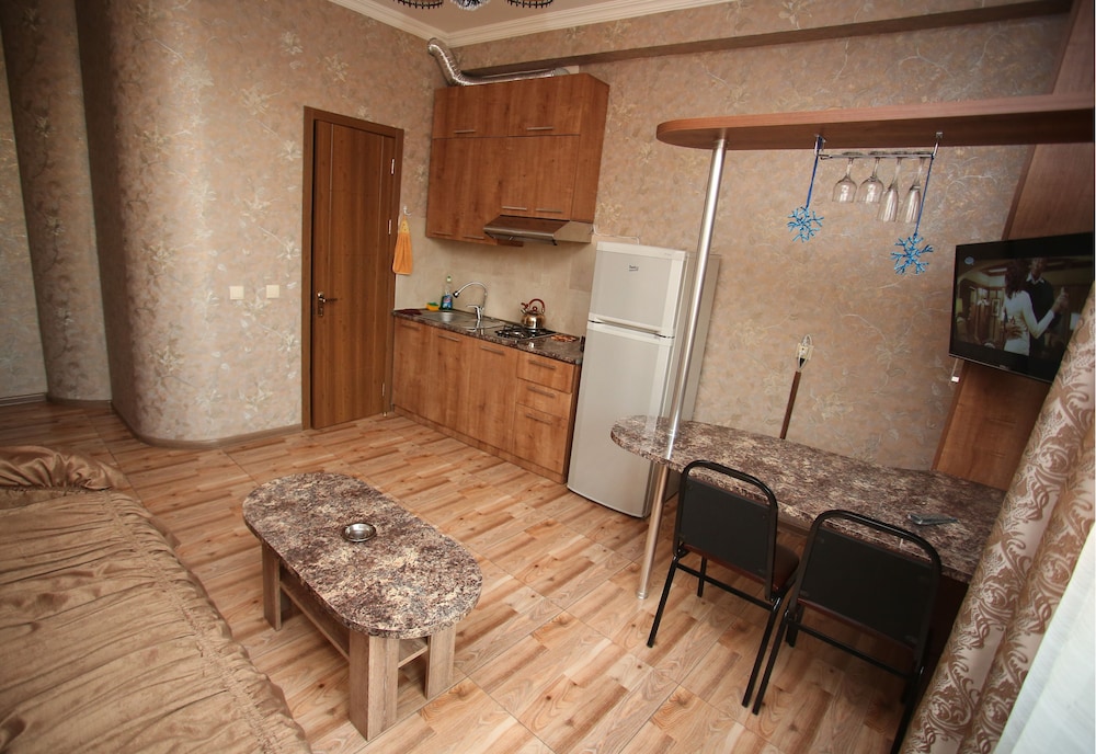 ApartHotel Otin 4