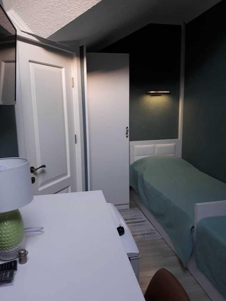 Hotel Nicolas 12