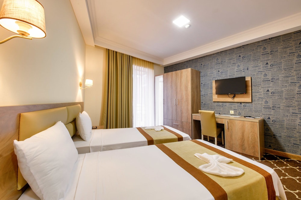 Link Hotel 12