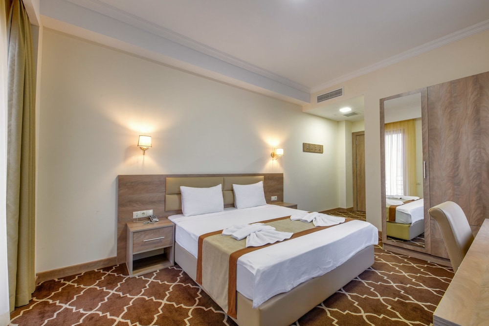 Link Hotel 1