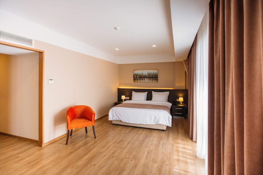 Sephia Hotel 3