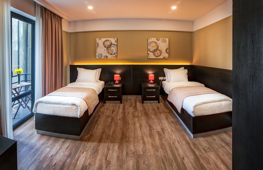 Sephia Hotel 21