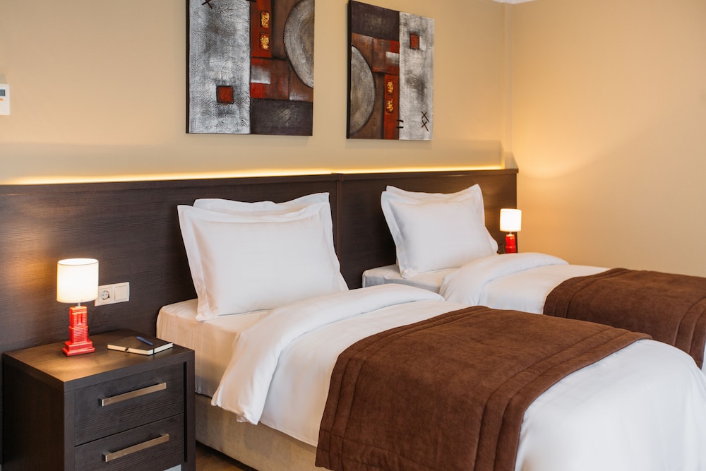 Sephia Hotel 5