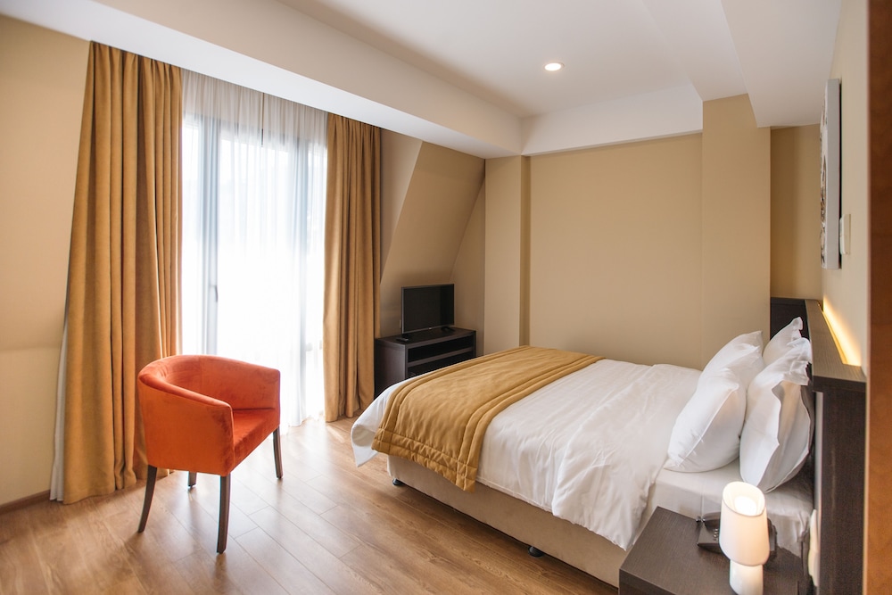 Sephia Hotel 14