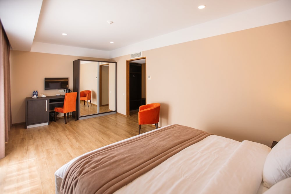 Sephia Hotel 4