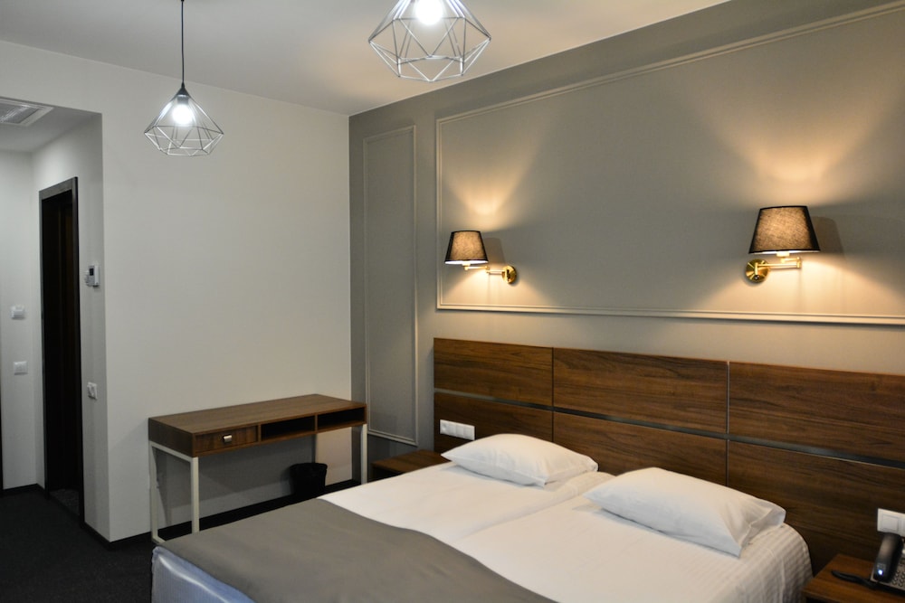 Hotel Garnet 19