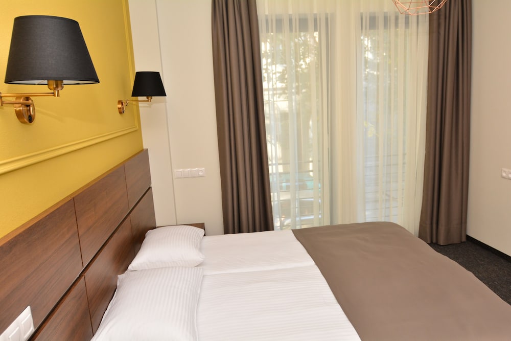 Hotel Garnet 8