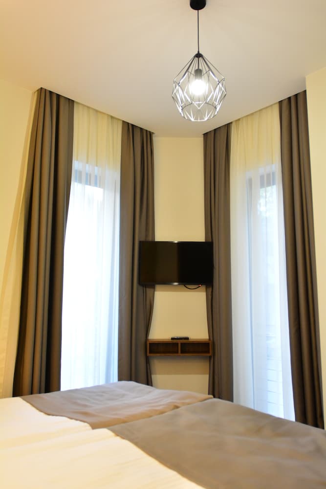 Hotel Garnet 13