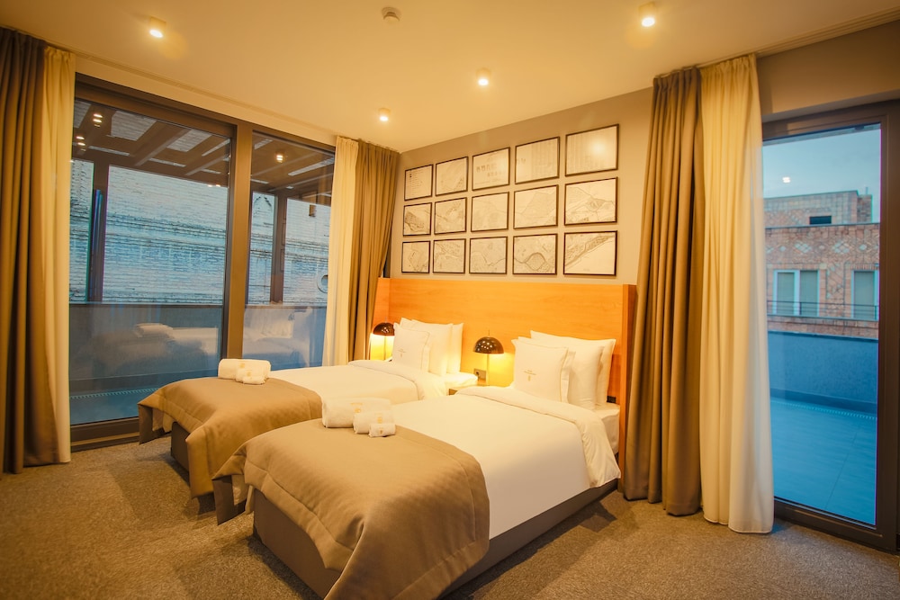 Tuta Hotel 7