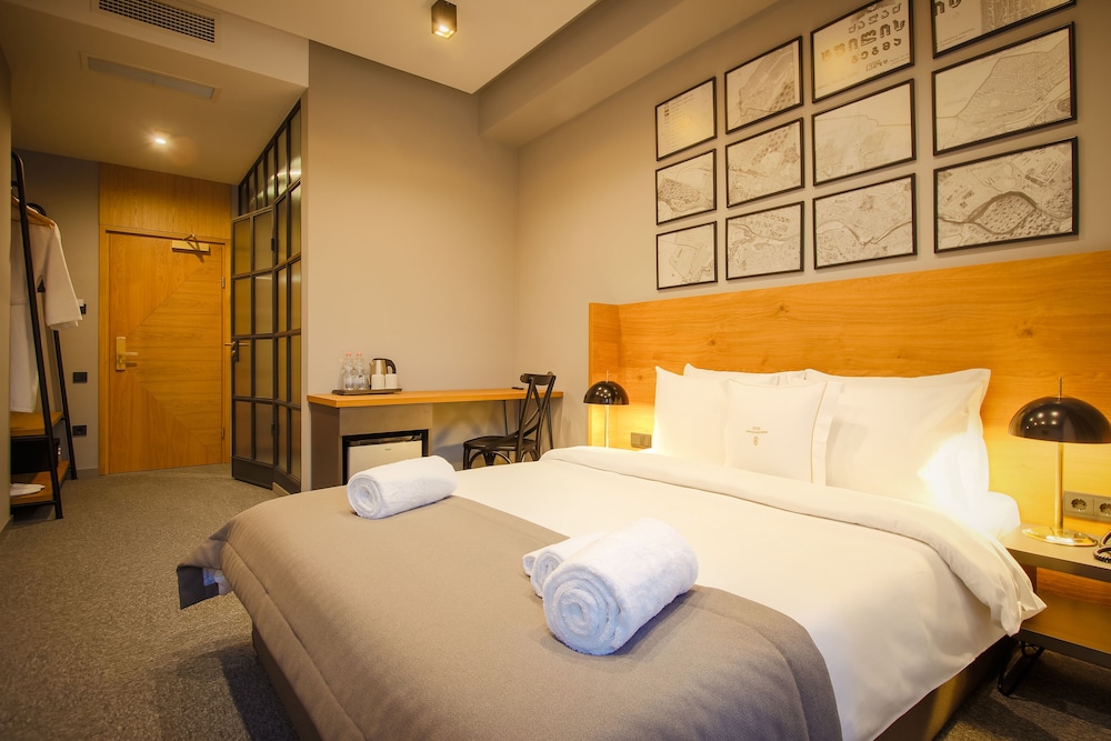 Tuta Hotel 8