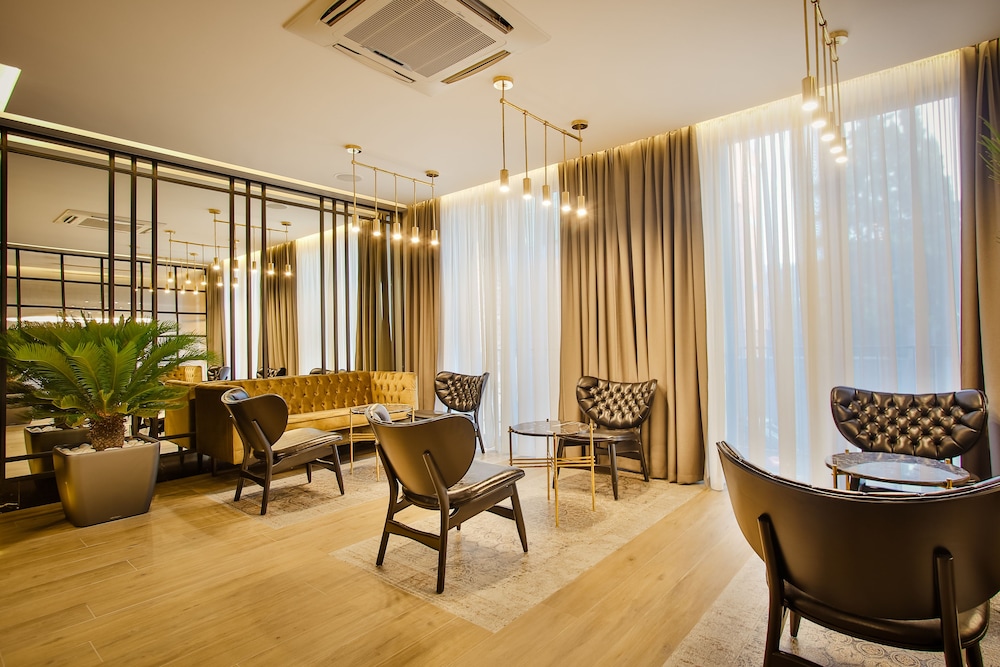 Tuta Hotel 2