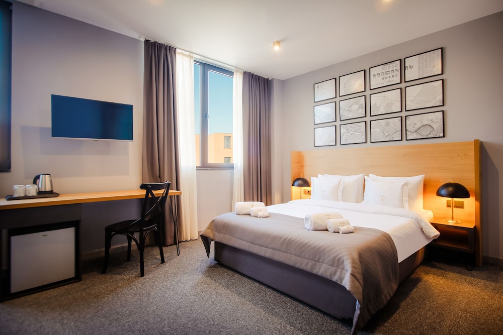 Tuta Hotel 12