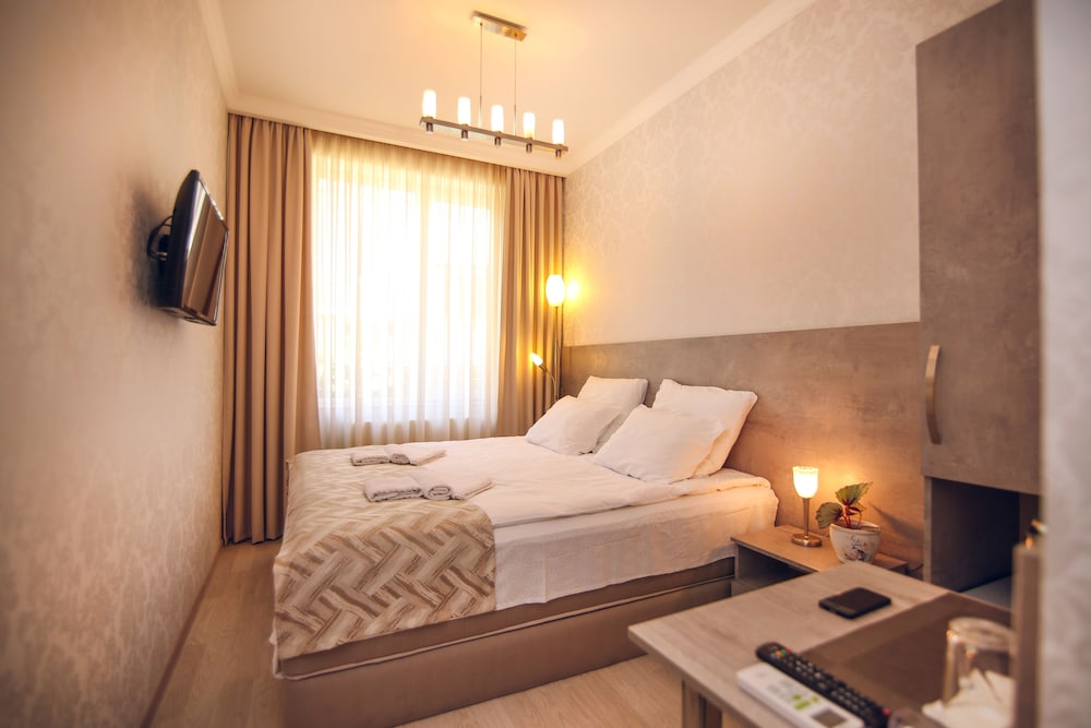Hotel Kenari 5