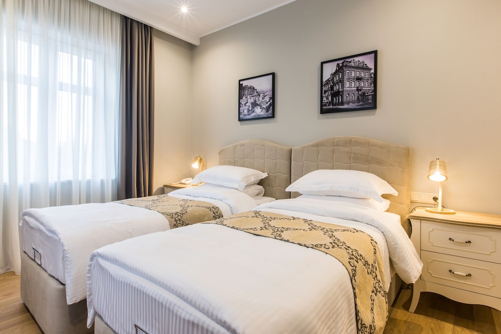 Hotel Khokhobi 10
