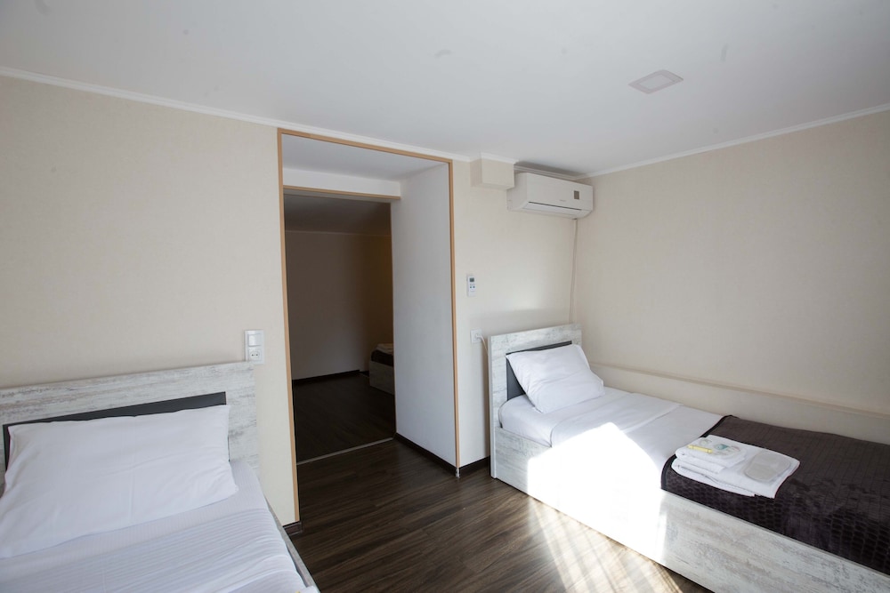 Harmony Hotel 7