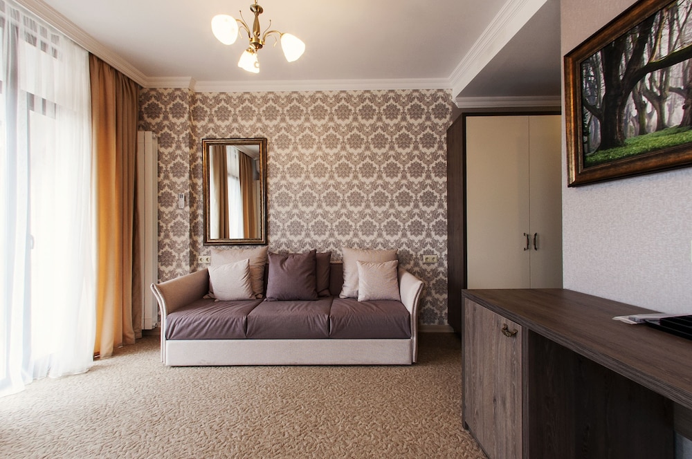 Old Garden Hotel 4