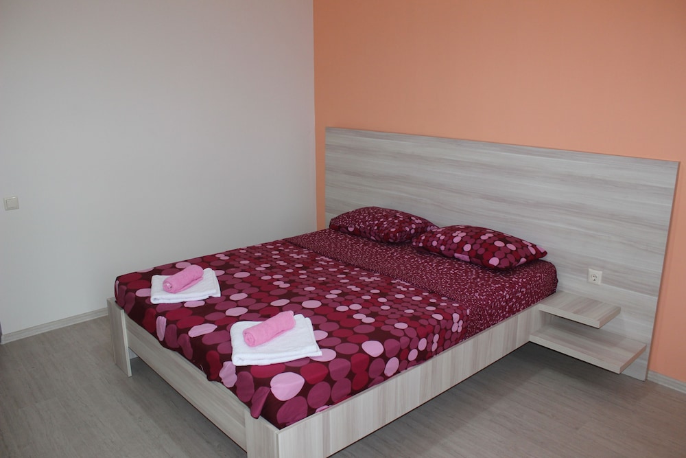 Hotel 7 4