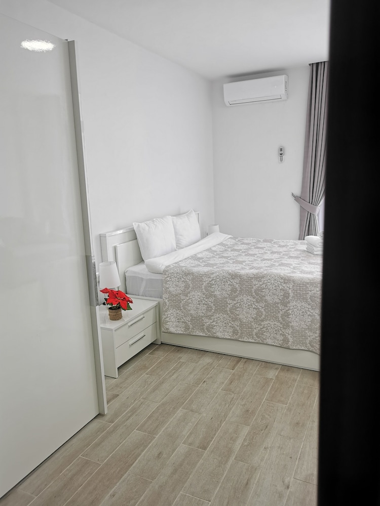 Aqua Batumi Hotel & Apartments 23