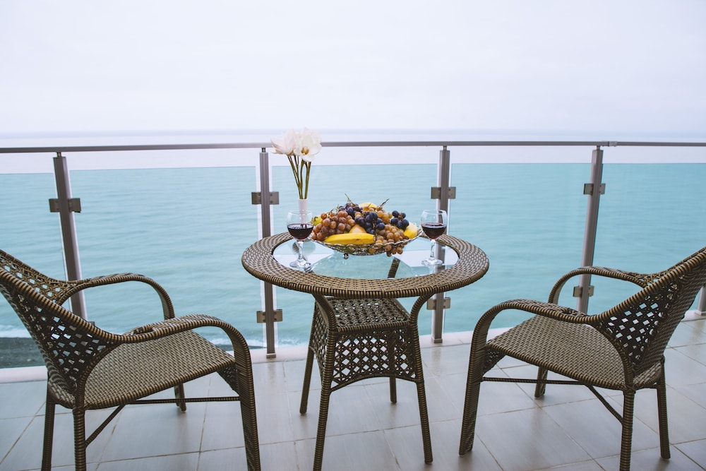 Aqua Batumi Hotel & Apartments 1