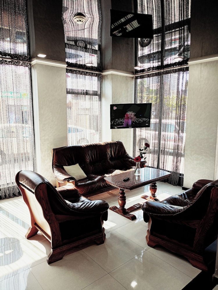 Hotel Batumi Inn 3