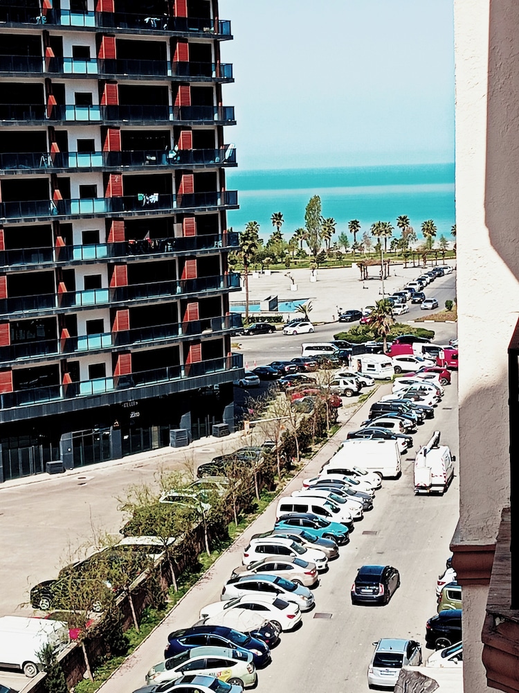 Hotel Batumi Inn 1