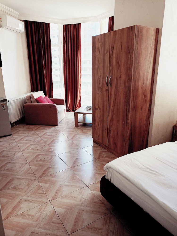 Hotel Batumi Inn 8