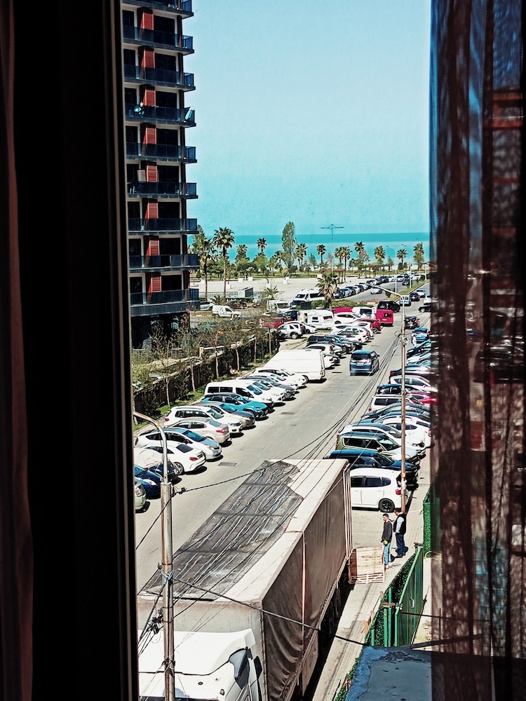 Hotel Batumi Inn 12